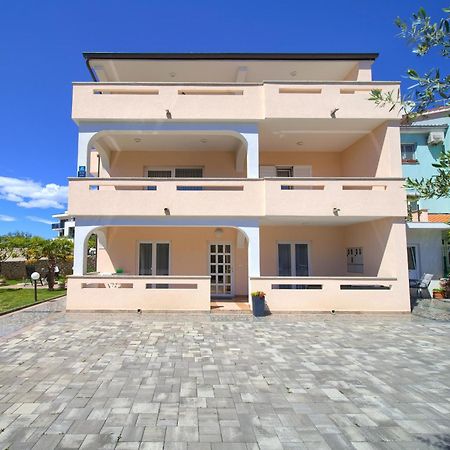 Apartmani Assa Krk Krk Town Extérieur photo