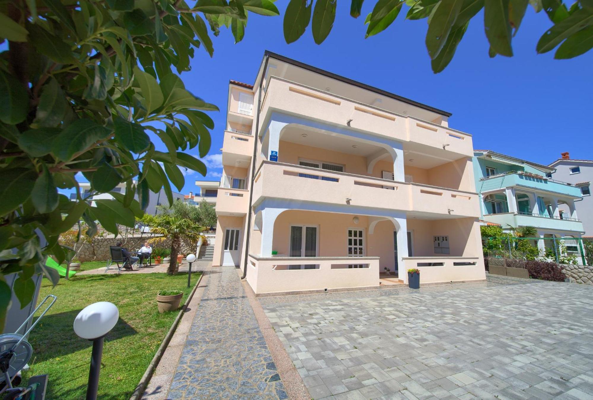 Apartmani Assa Krk Krk Town Extérieur photo