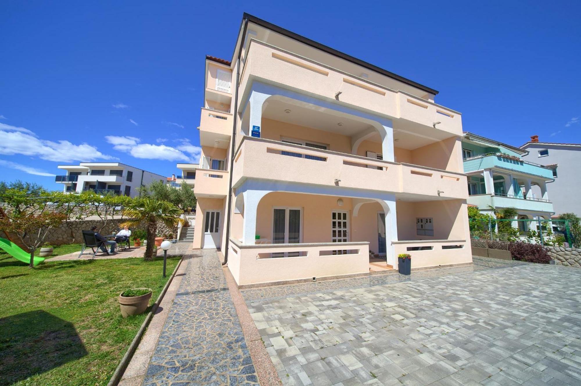 Apartmani Assa Krk Krk Town Extérieur photo