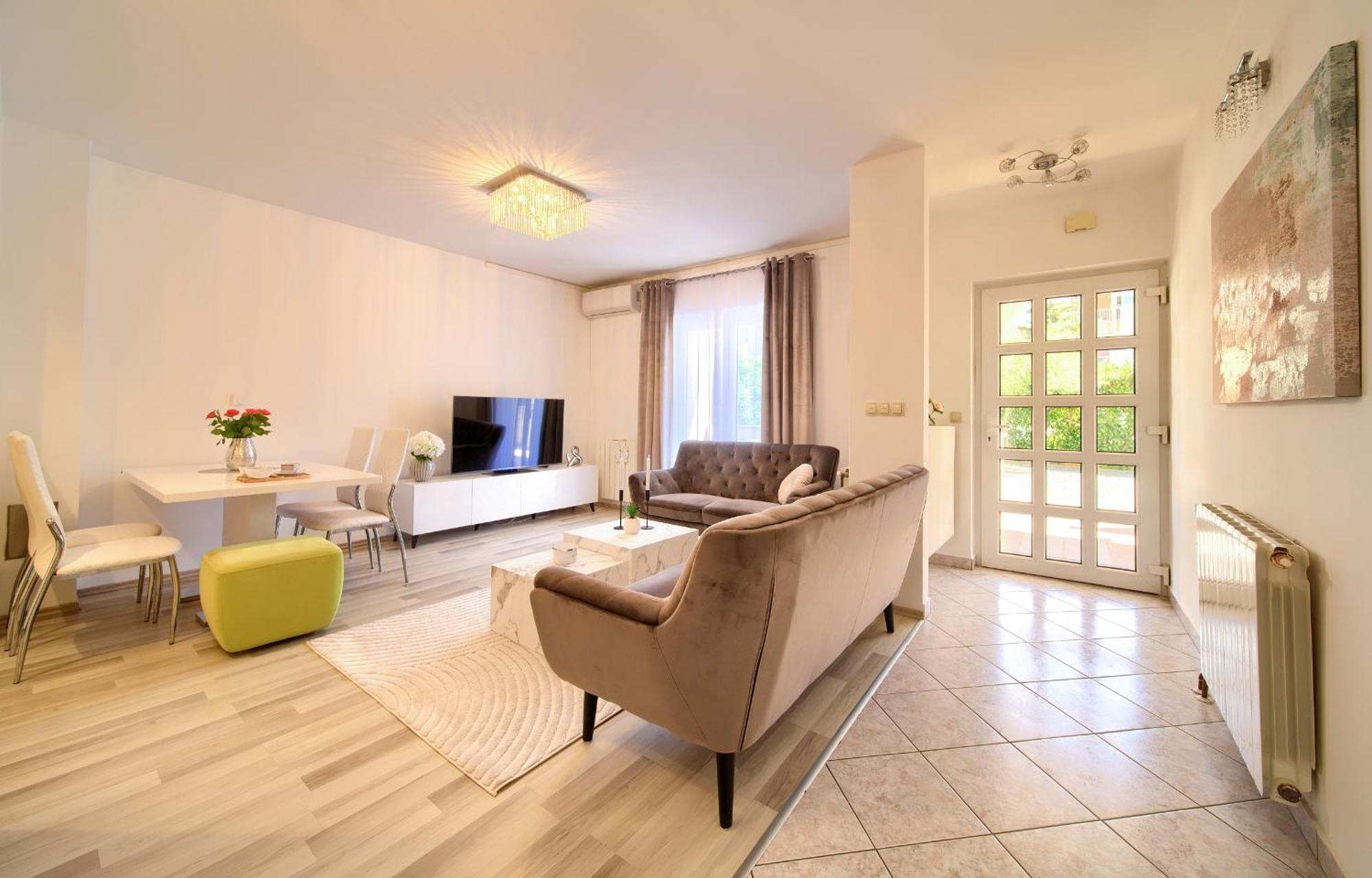 Apartmani Assa Krk Krk Town Extérieur photo